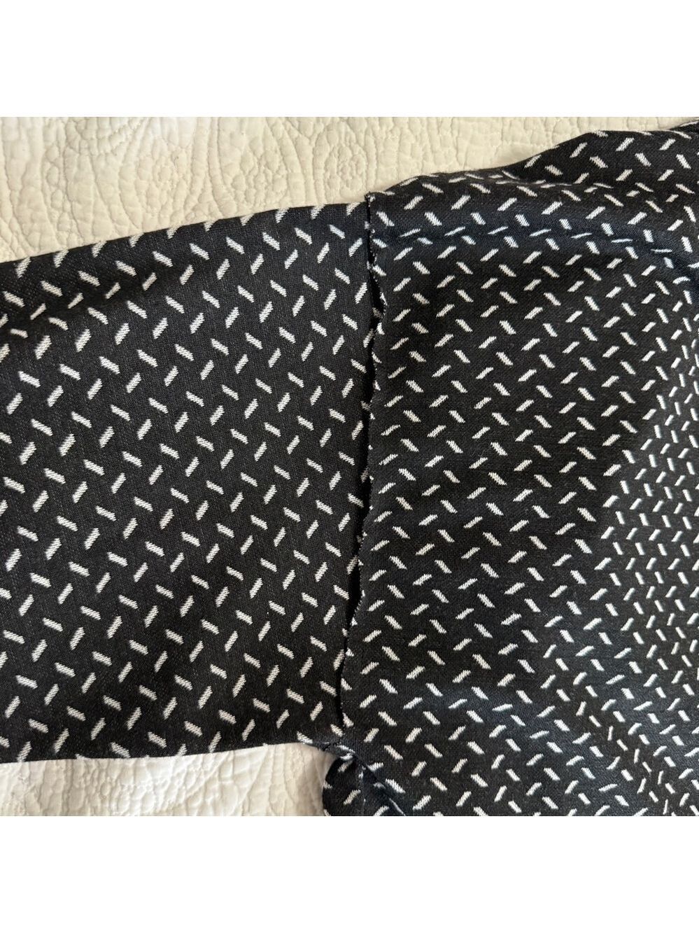 BCBGeneration Black & White Patterned Open Front Cardigan Women's Large BCBG - Picture 11 of 12